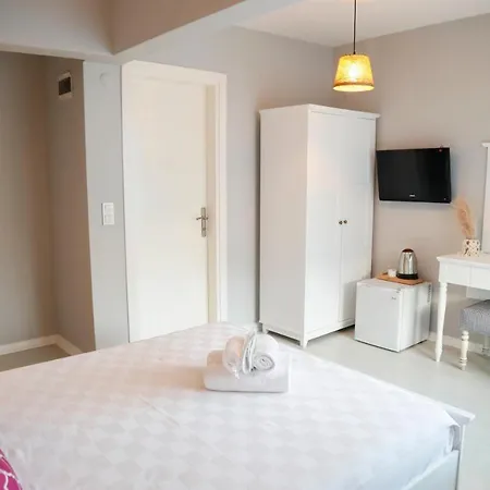 Elda Köyiçi Otel