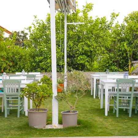 Elda Koeyici Hotel Alacati